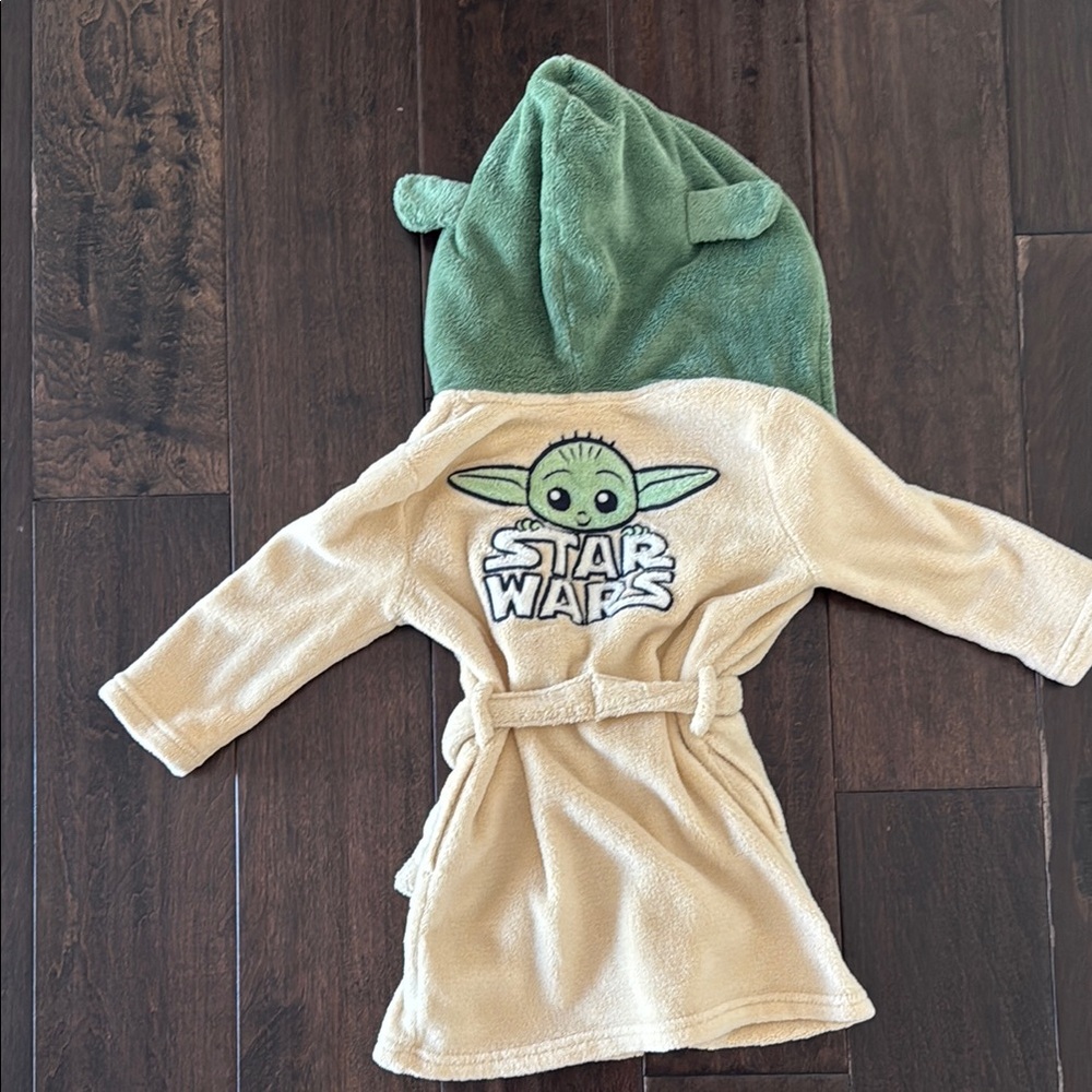 Baby Gap Star Wars Gender Neutral Adorable Baby Yoda Grogu Tan Fleece Robe!
